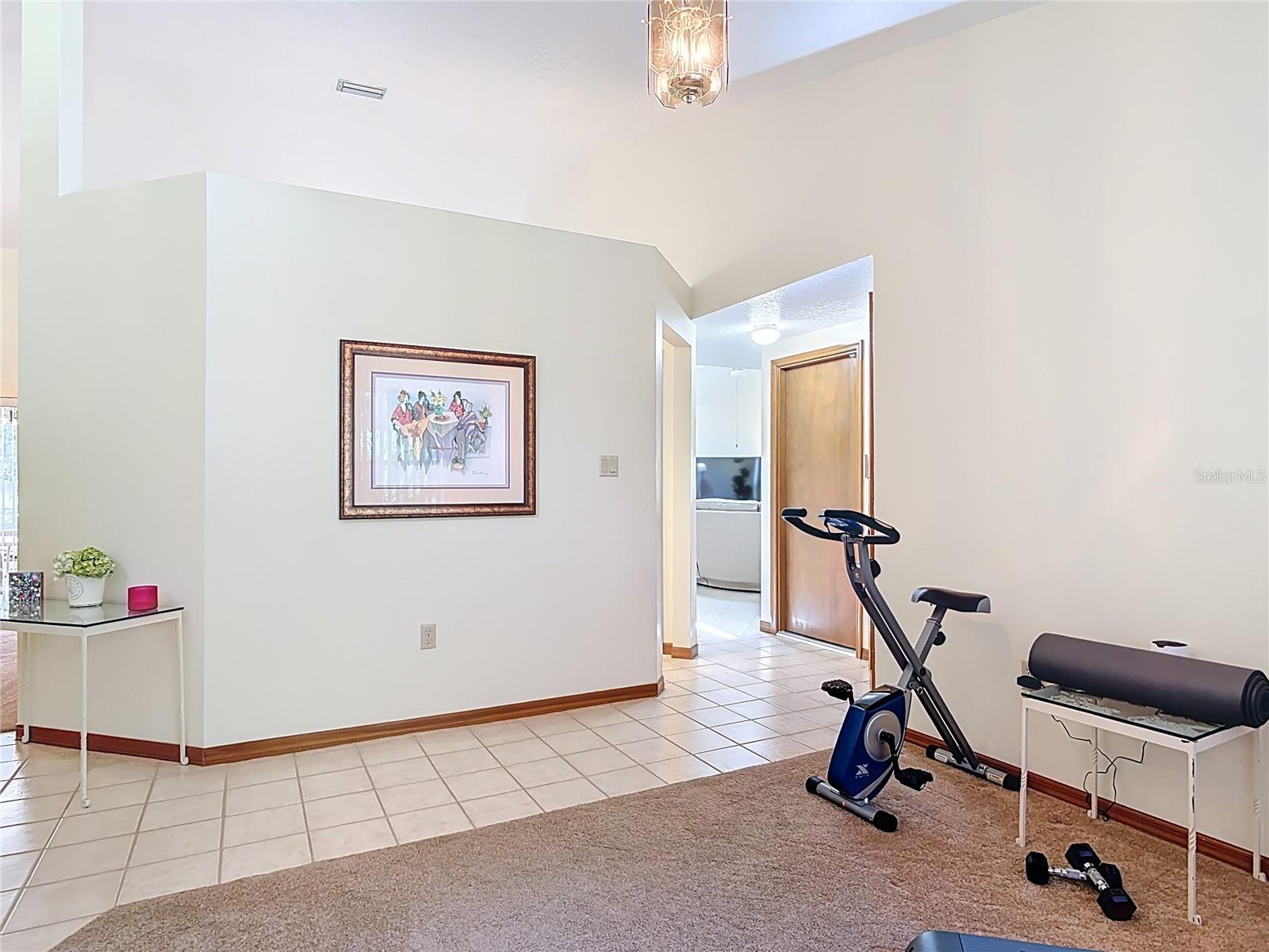 Image 8 of 51 For 1355 Cameron Avenue