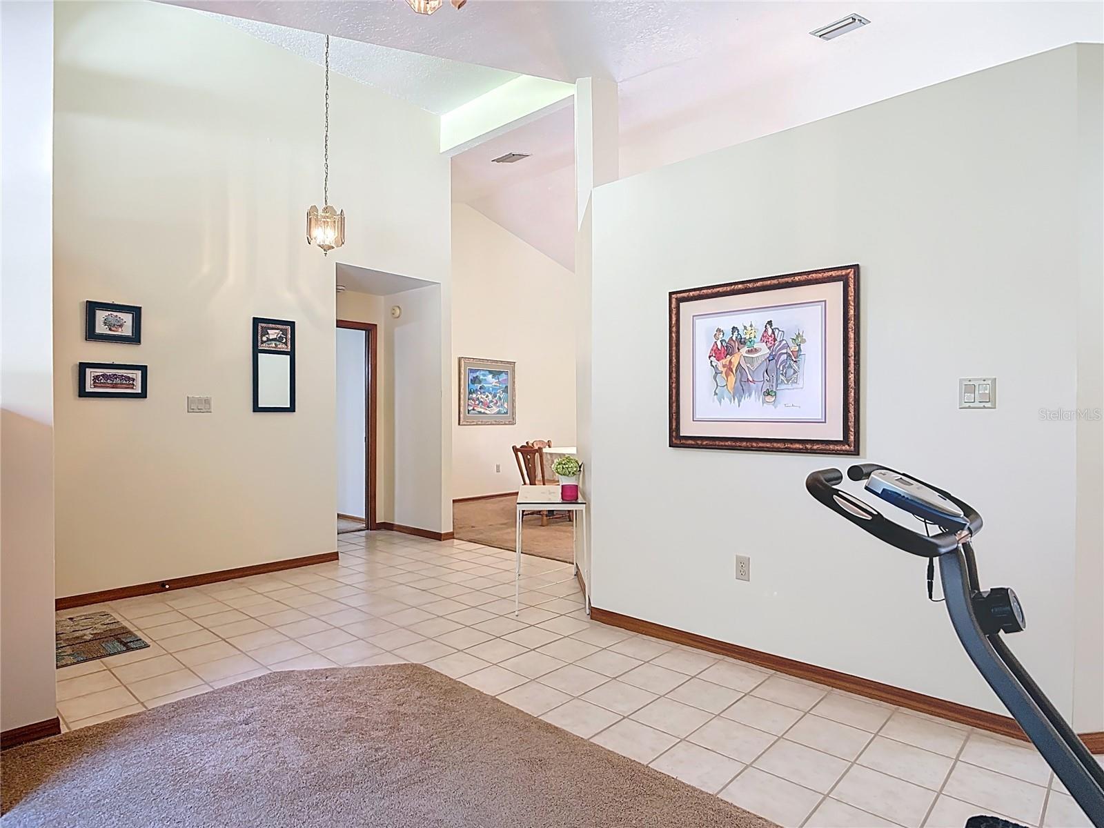 Image 9 of 51 For 1355 Cameron Avenue