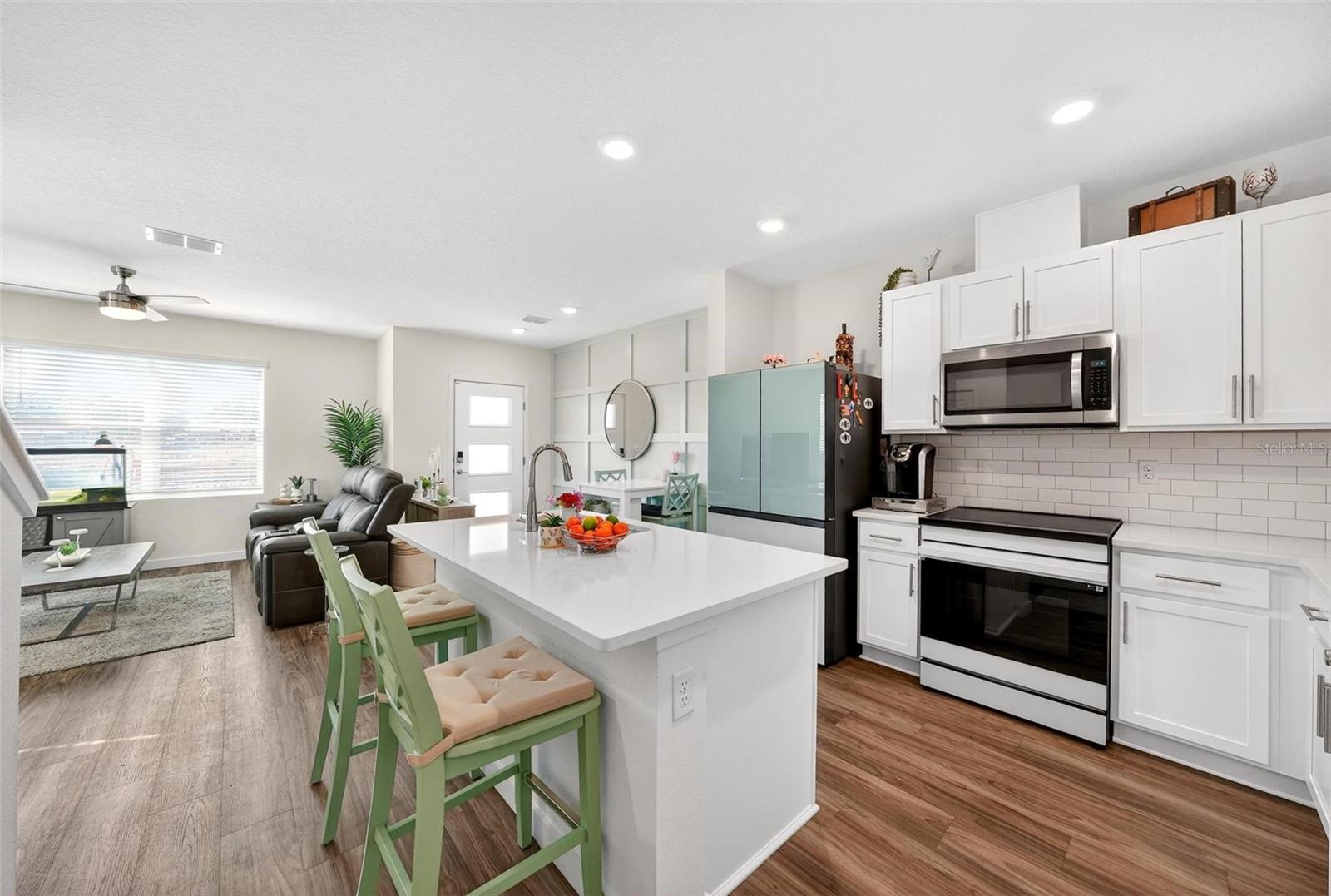 Image 18 of 46 For 553 John L Mica Way