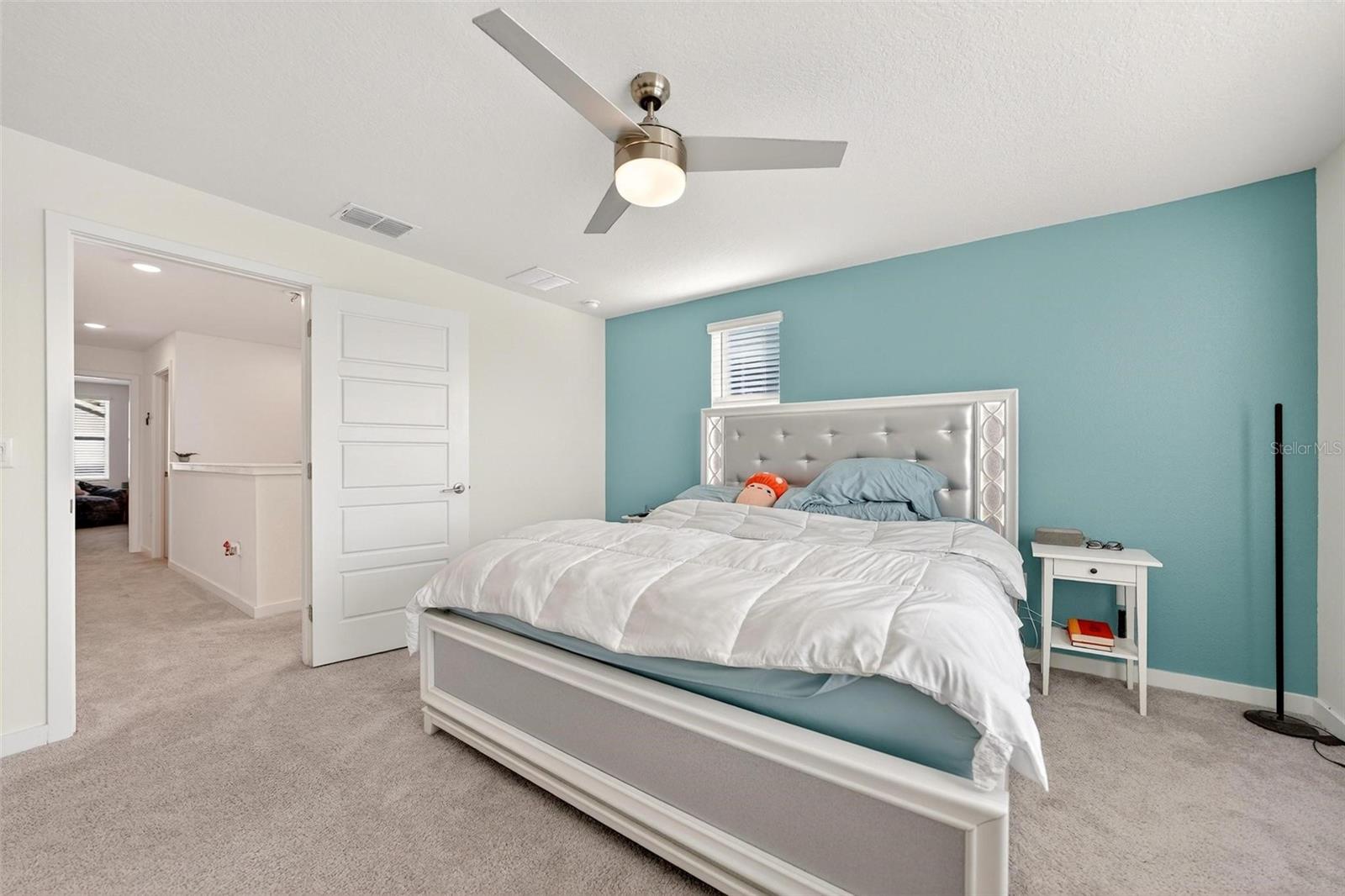 Image 24 of 46 For 553 John L Mica Way