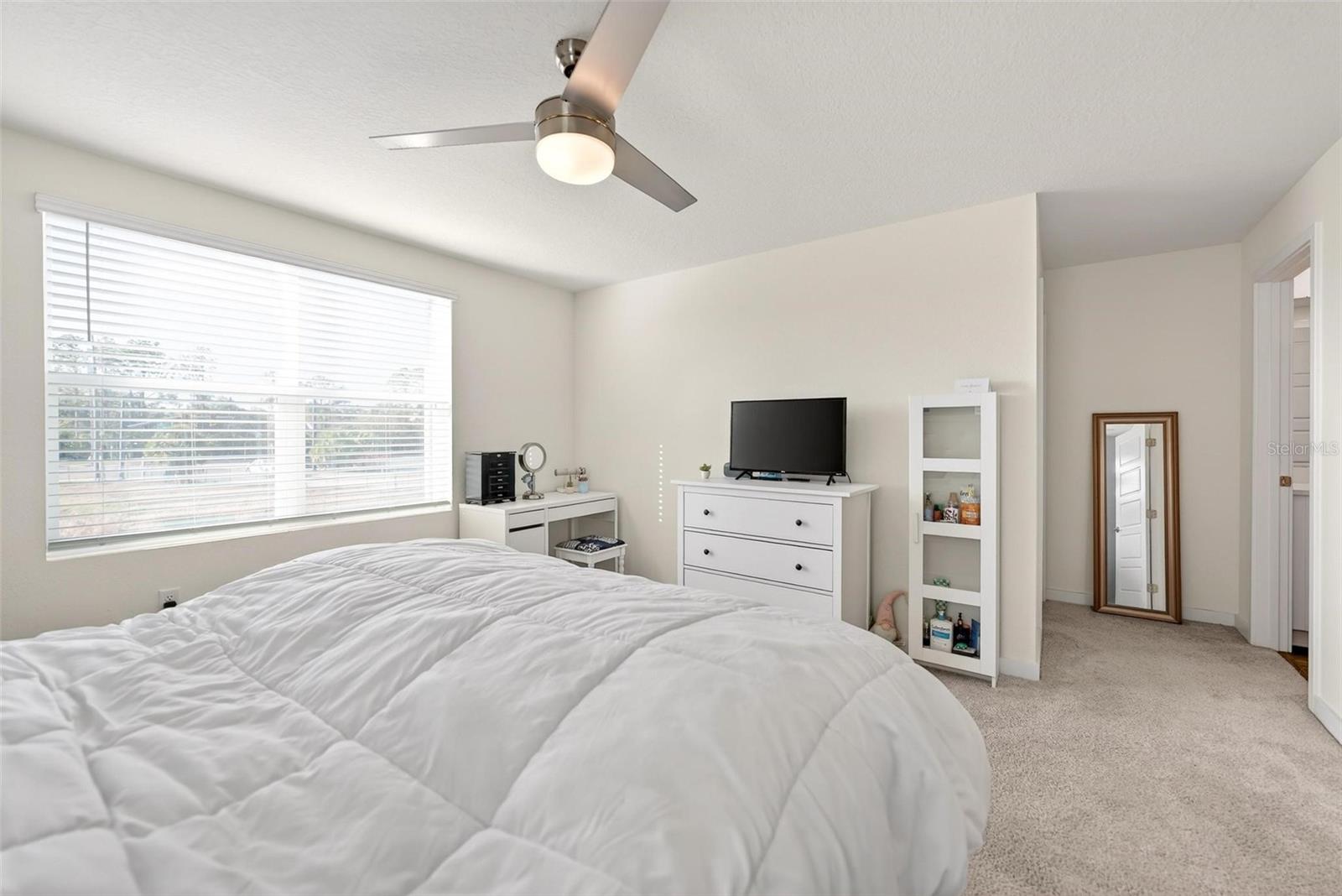 Image 26 of 46 For 553 John L Mica Way