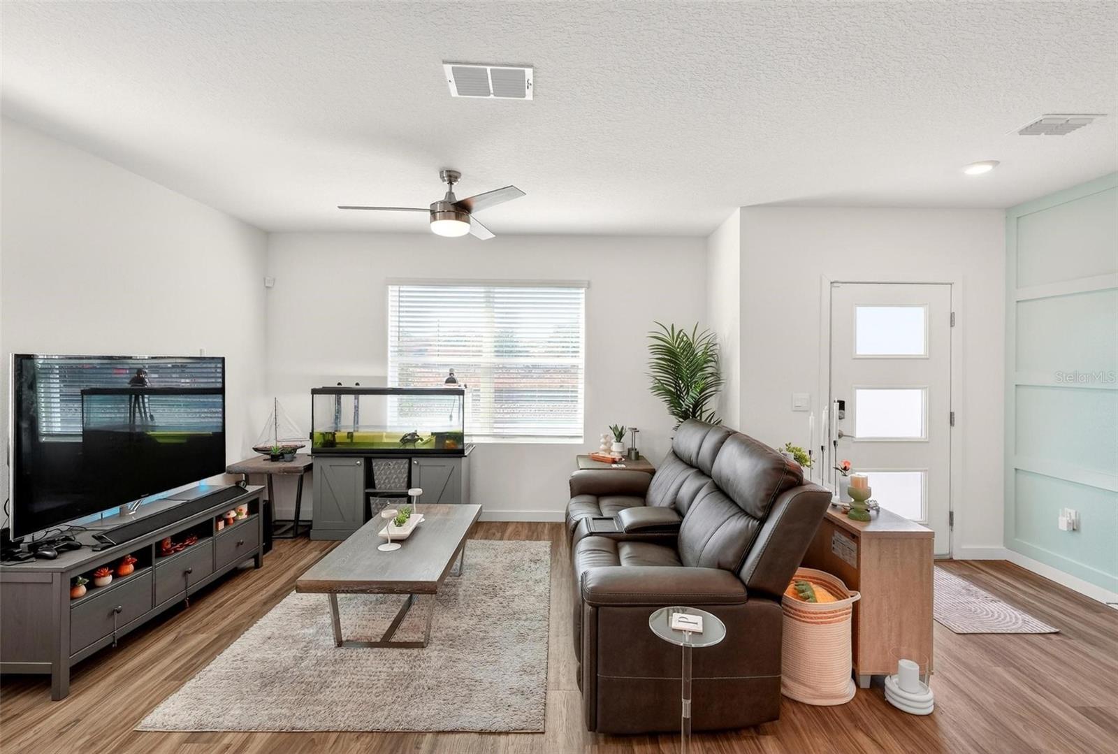 Image 7 of 46 For 553 John L Mica Way