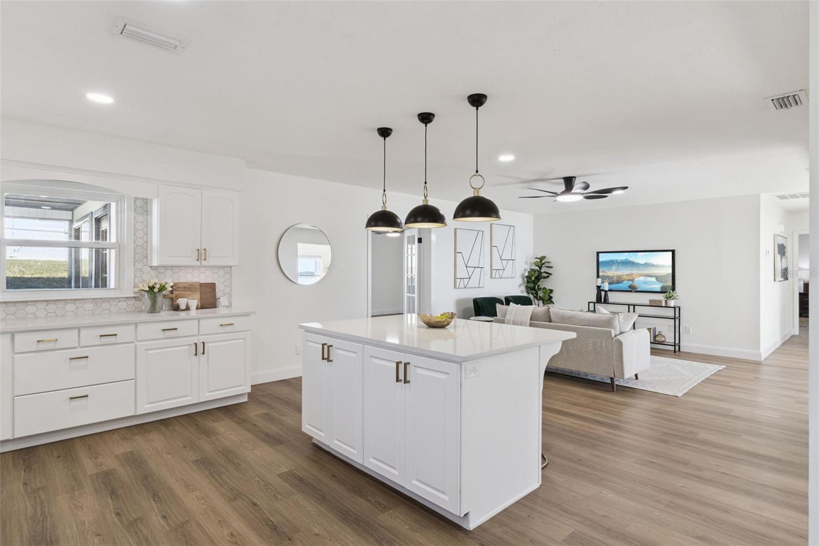 Image 15 of 54 For 1106 Lake Ariana Boulevard