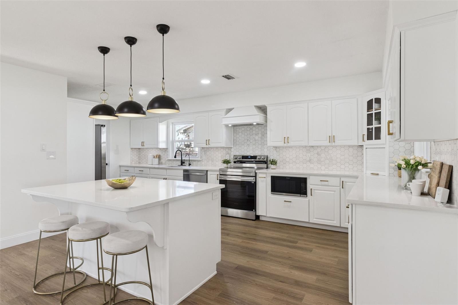 Image 17 of 54 For 1106 Lake Ariana Boulevard