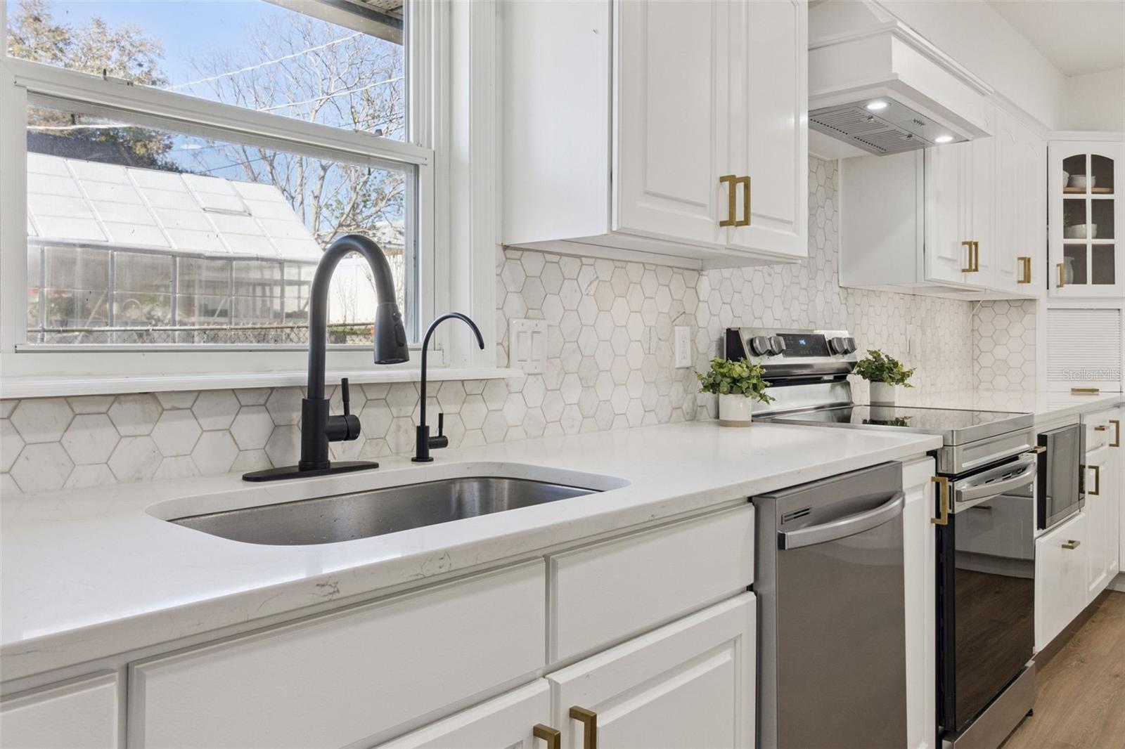 Image 20 of 54 For 1106 Lake Ariana Boulevard