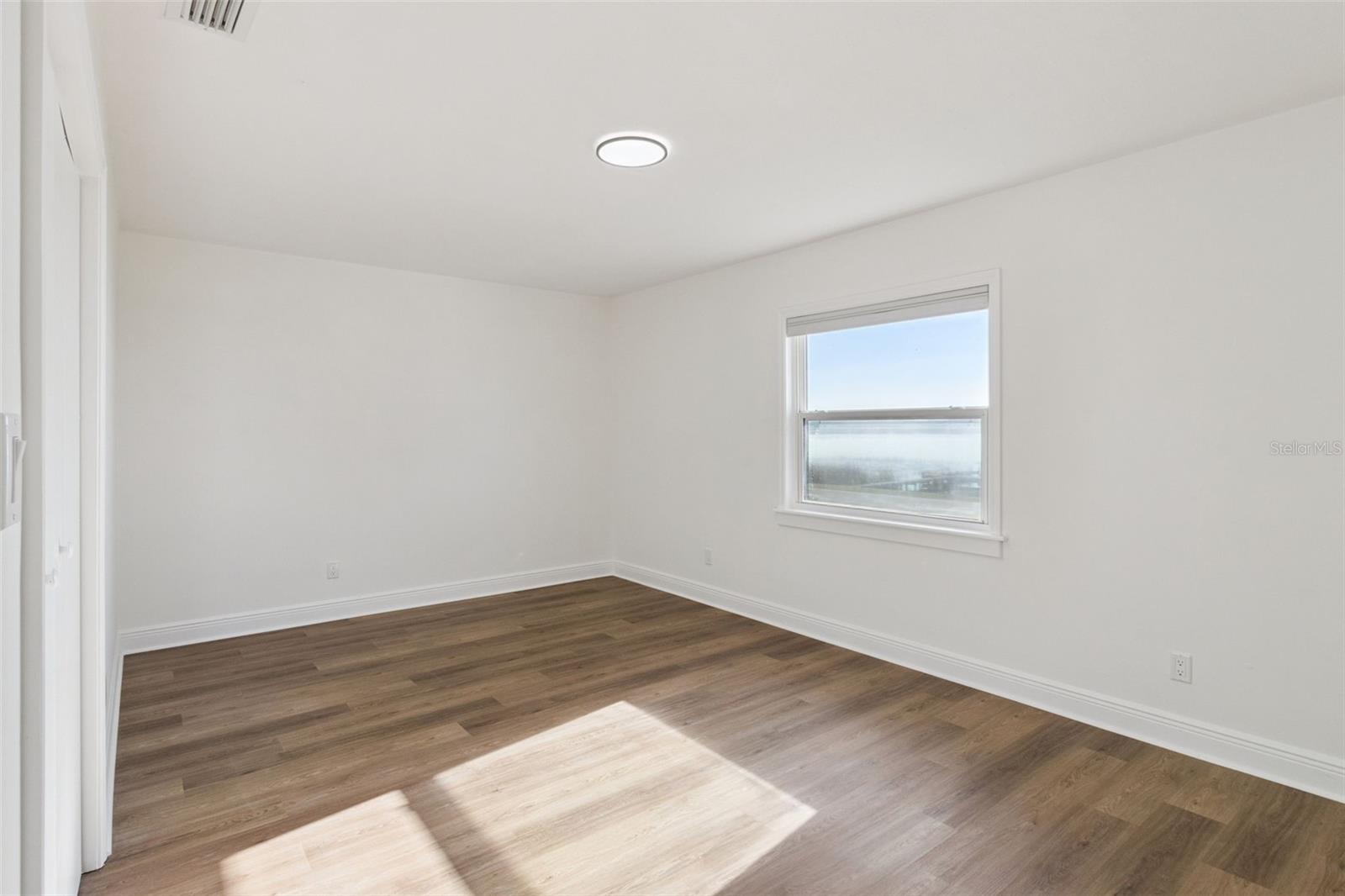 Image 32 of 54 For 1106 Lake Ariana Boulevard