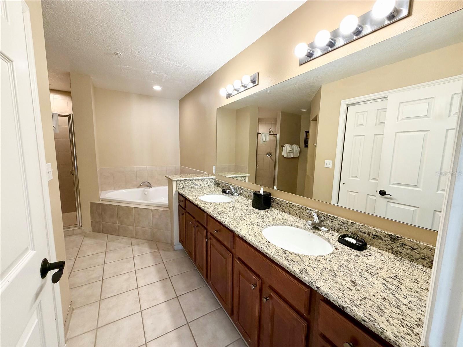 Image 12 of 24 For 8762 Worldquest Boulevard 6402