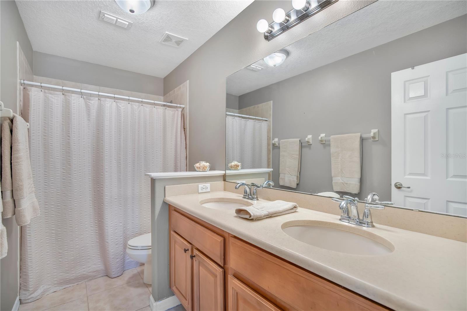 Image 18 of 37 For 3848 Shaftbury Place