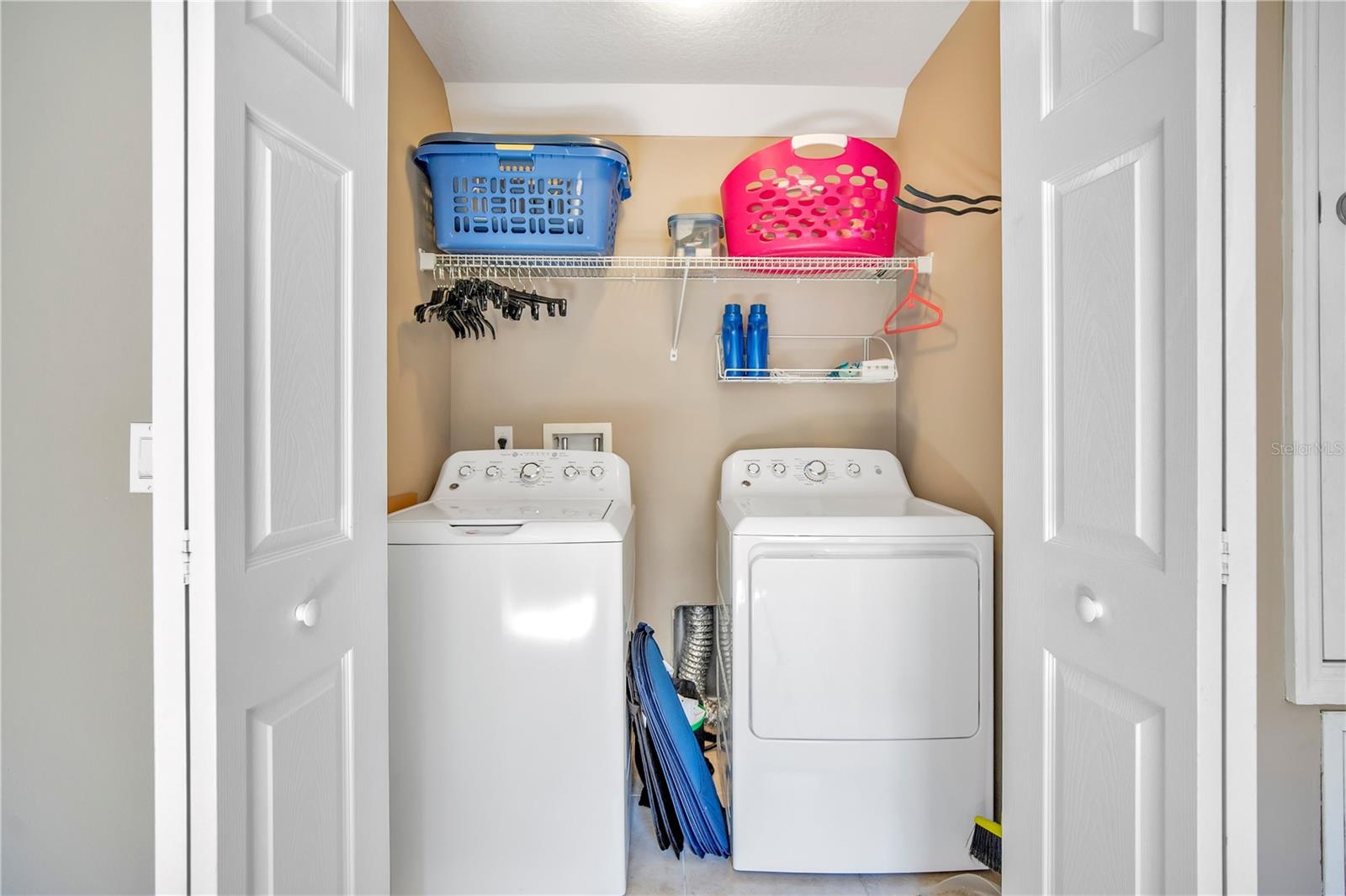 Image 22 of 37 For 3848 Shaftbury Place