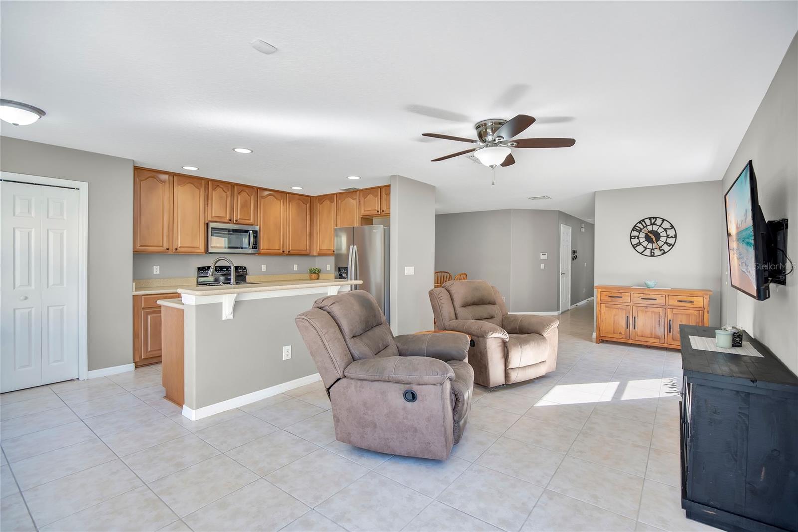 Image 8 of 37 For 3848 Shaftbury Place