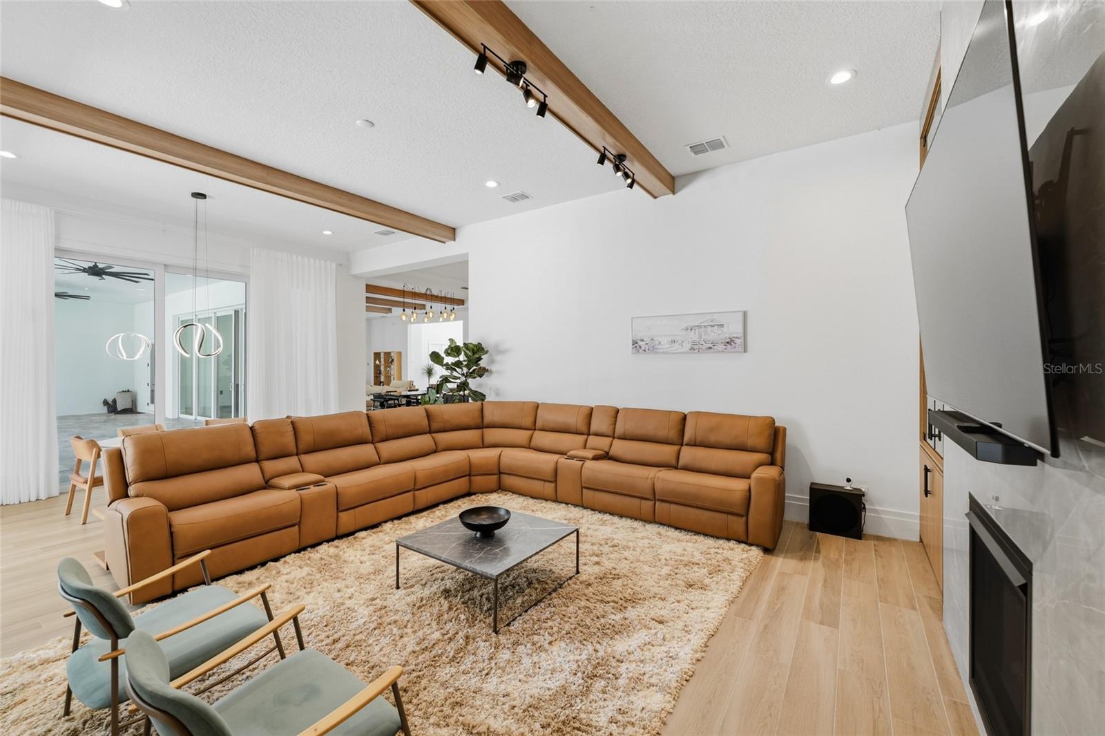 Image 13 of 32 For 16848 Vinci Way