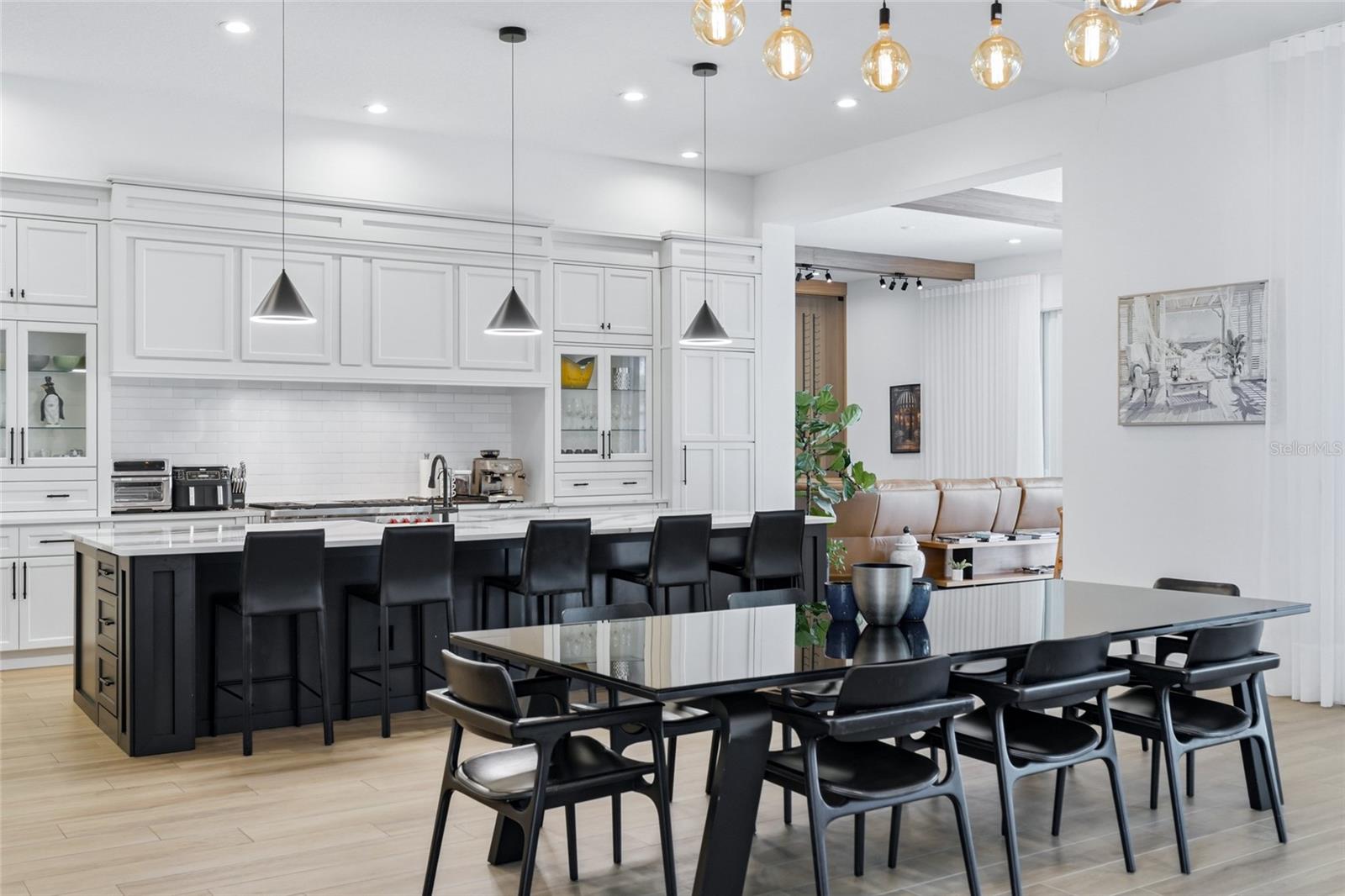 Image 8 of 32 For 16848 Vinci Way