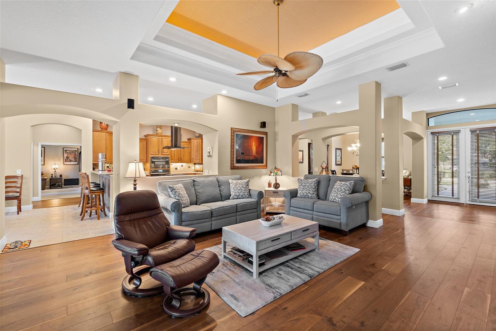 Image 15 of 50 For 3031 Southern Oaks Drive