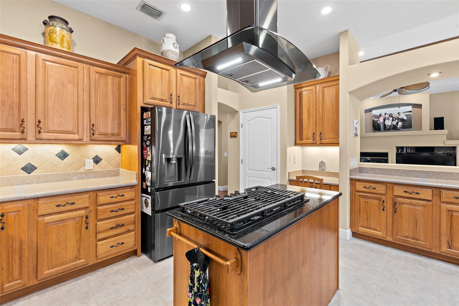 Image 17 of 50 For 3031 Southern Oaks Drive