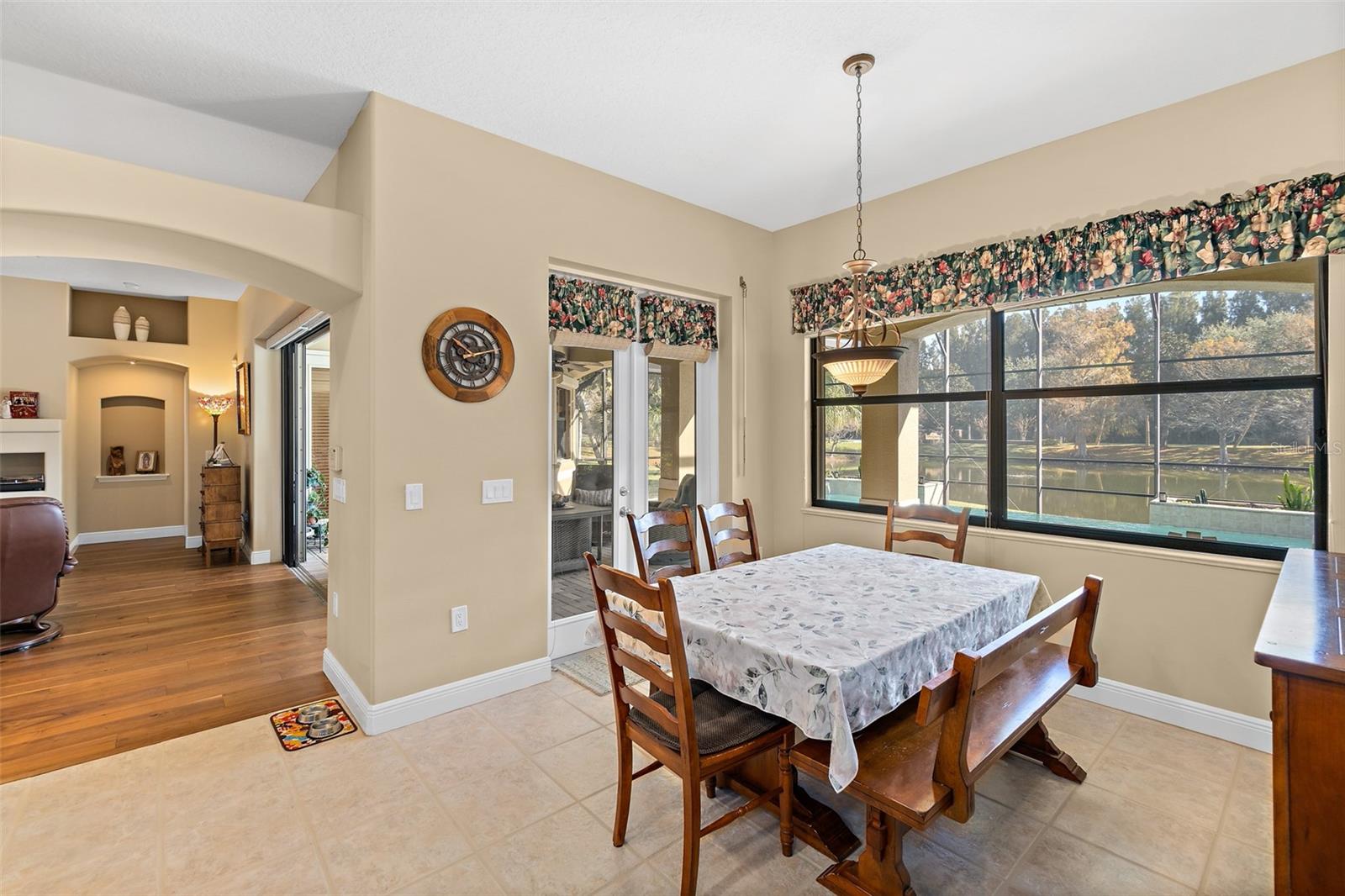 Image 20 of 50 For 3031 Southern Oaks Drive