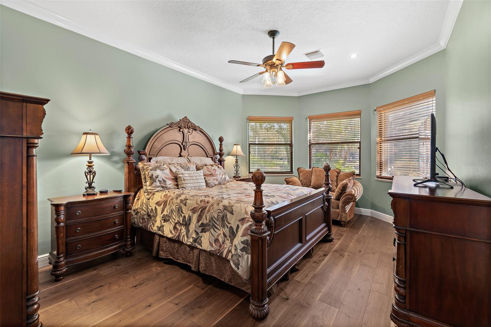 Image 27 of 50 For 3031 Southern Oaks Drive