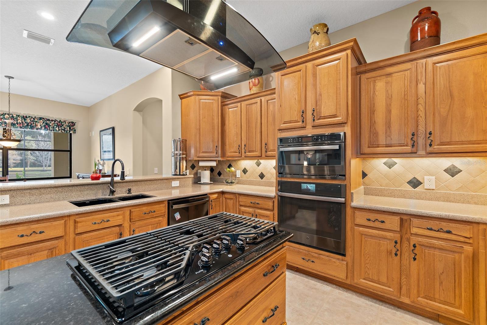 Image 4 of 50 For 3031 Southern Oaks Drive