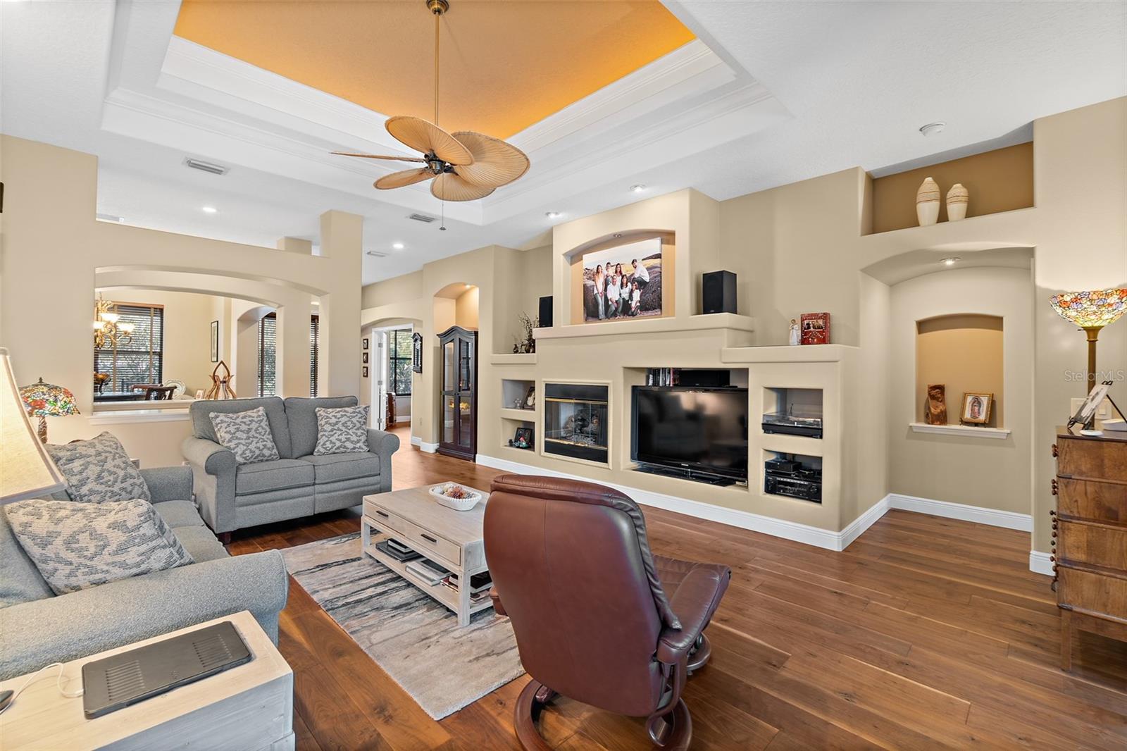 Image 6 of 50 For 3031 Southern Oaks Drive