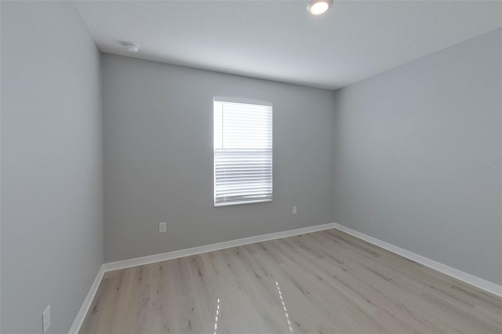 Image 16 of 31 For 30098 Fedora Circle