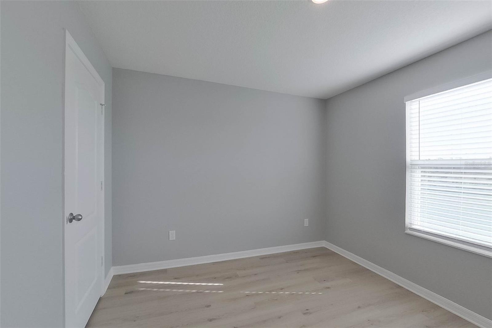 Image 18 of 31 For 30098 Fedora Circle