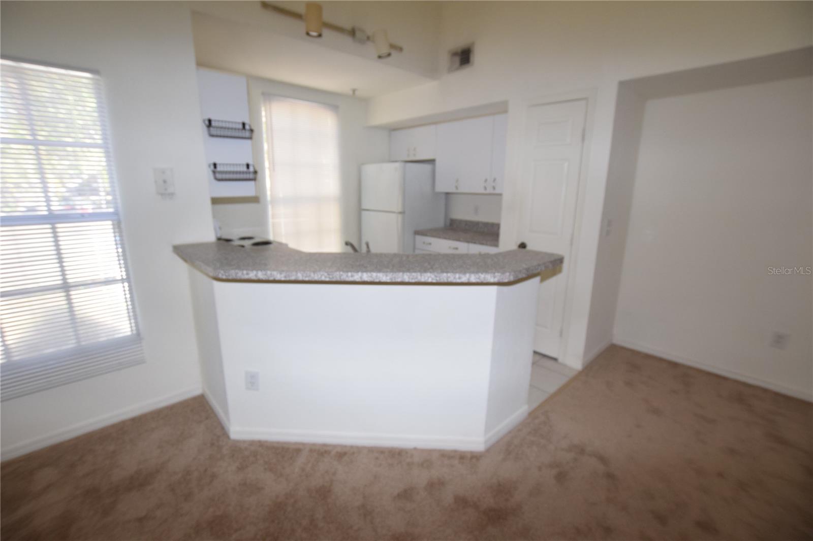 Image 14 of 32 For 6324 Raleigh Street 714