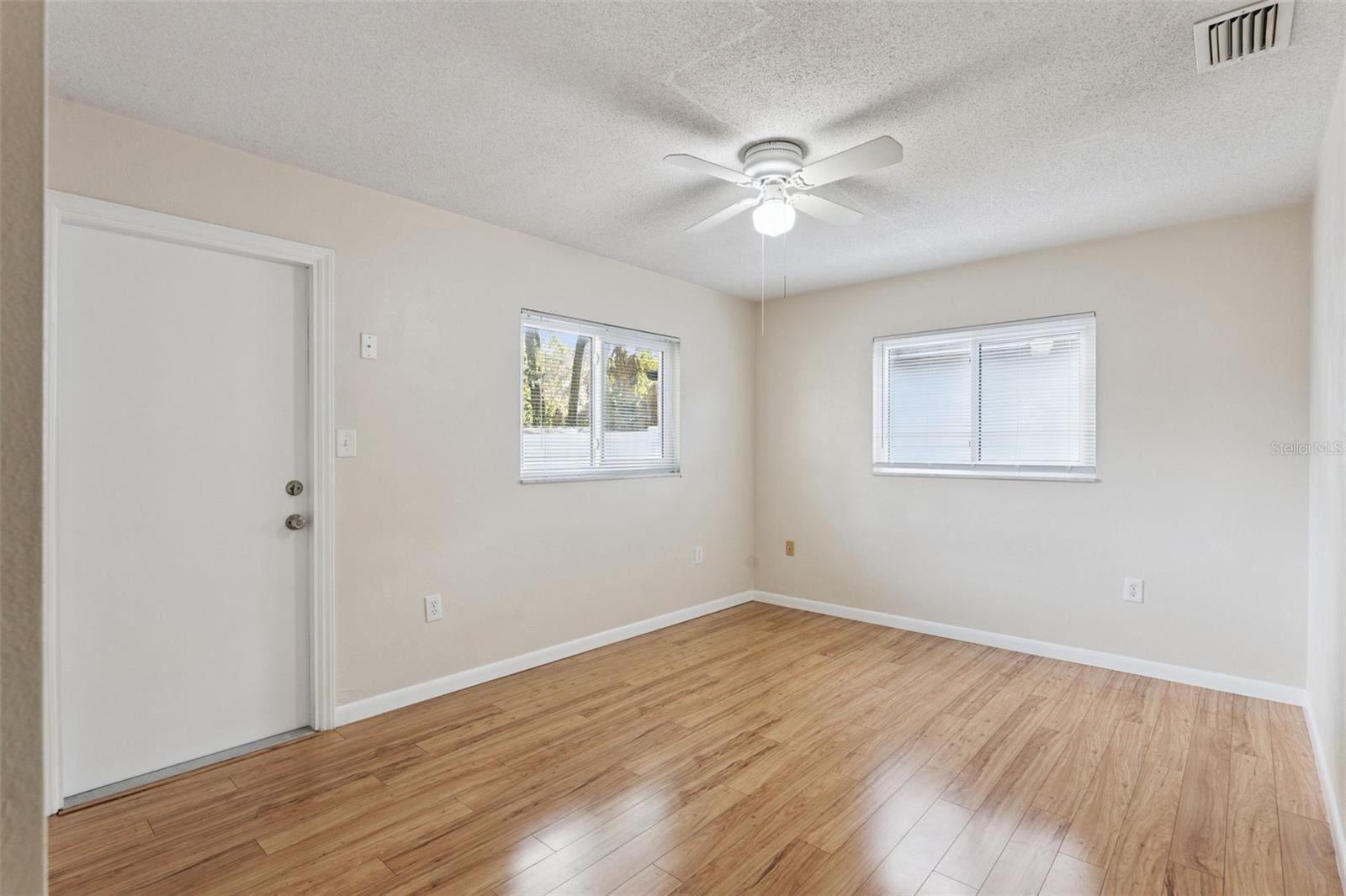 Image 15 of 31 For 1500 Nebraska Street