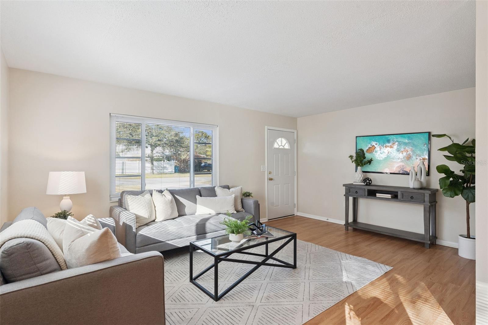 Image 21 of 31 For 1500 Nebraska Street