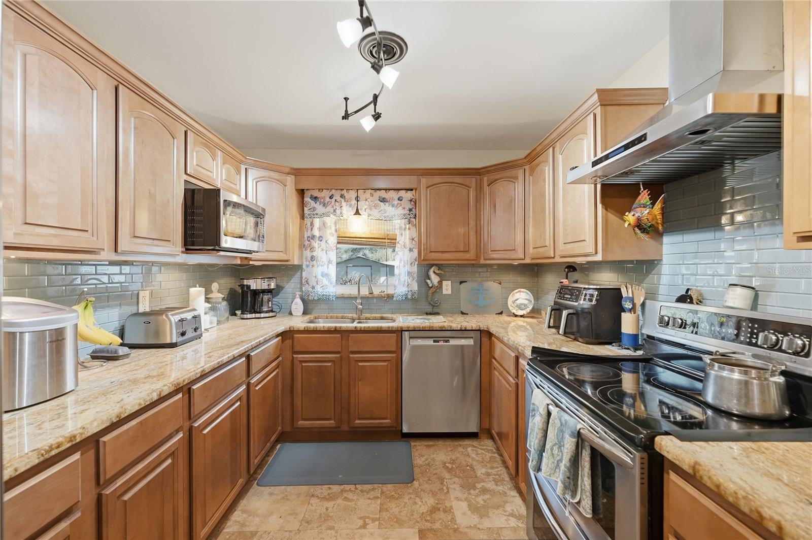 Image 22 of 65 For 2670 Reagan Lane