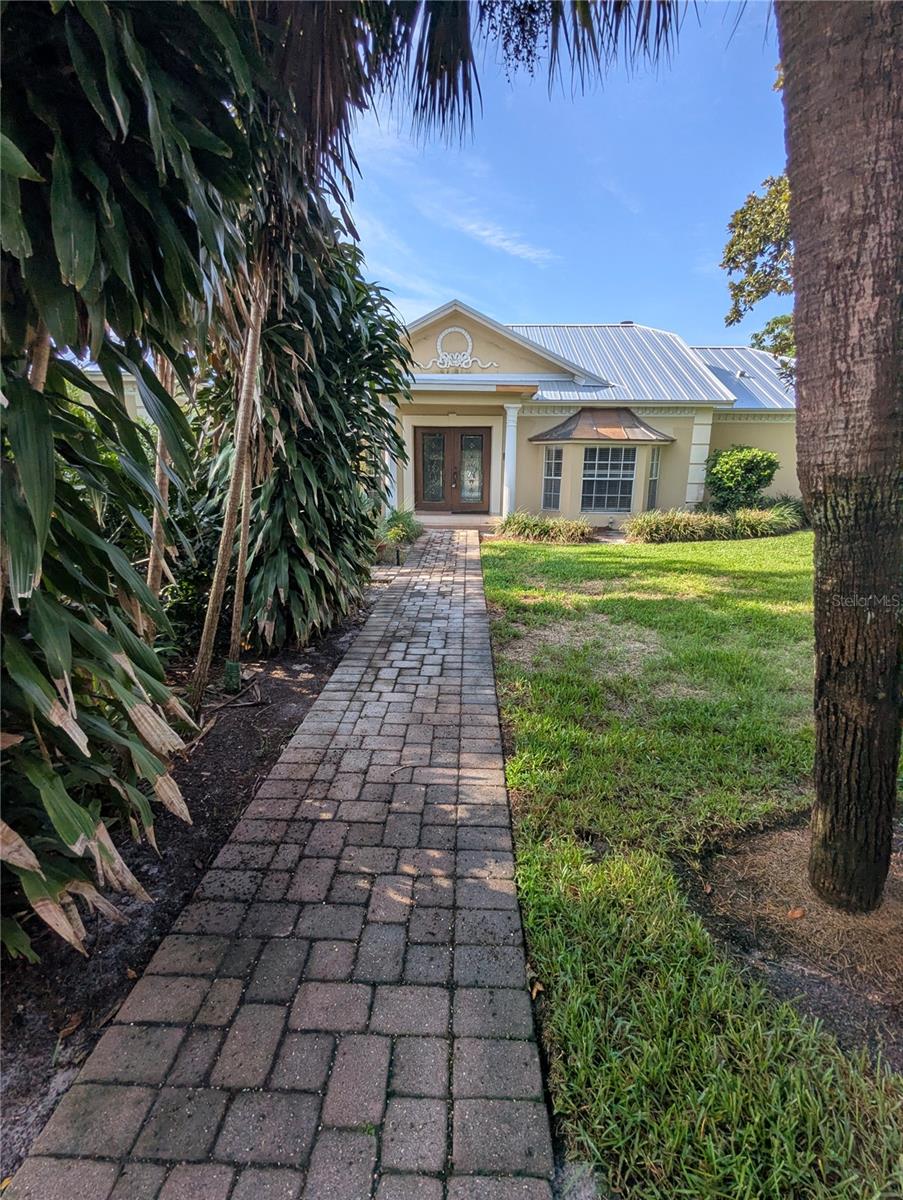 Image 14 of 64 For 8052 Oak Park Road