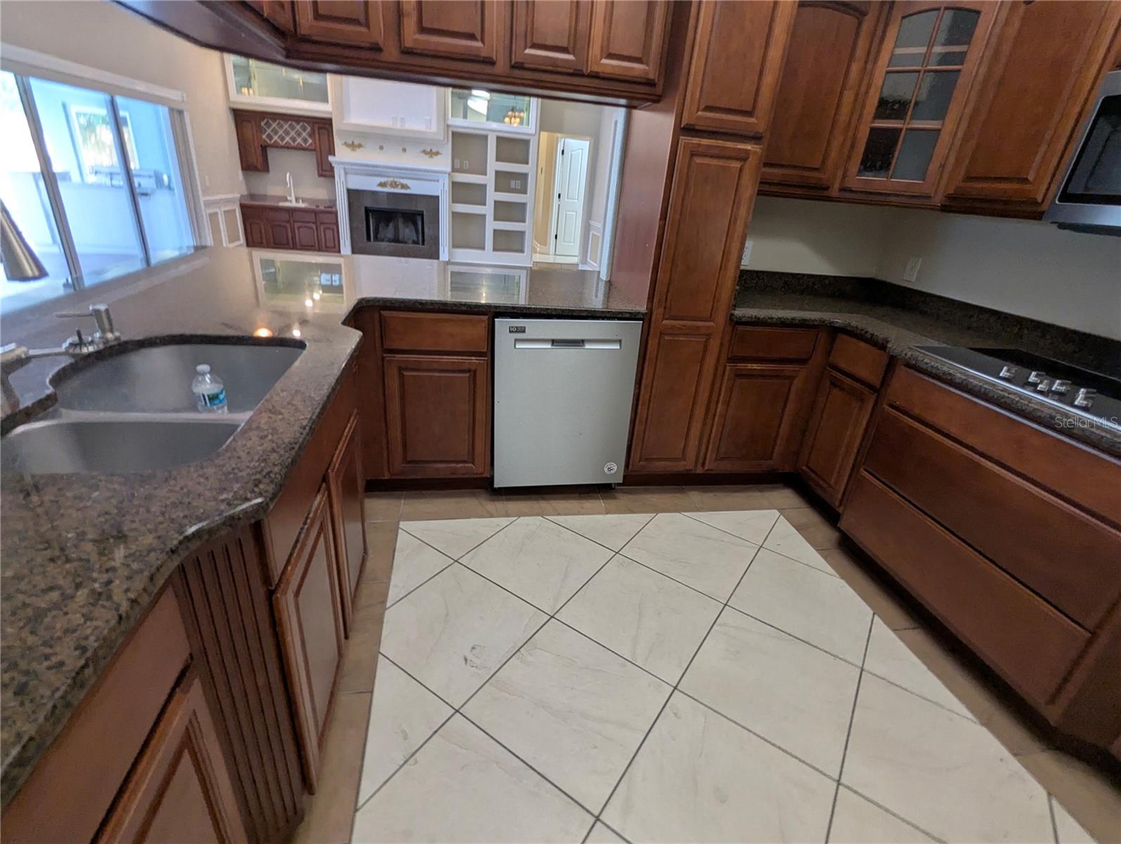 Image 30 of 64 For 8052 Oak Park Road