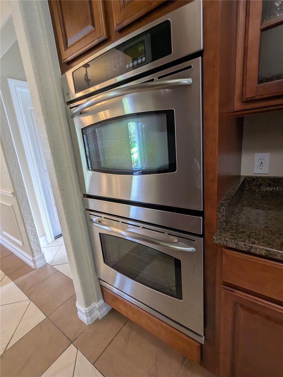 Image 33 of 64 For 8052 Oak Park Road