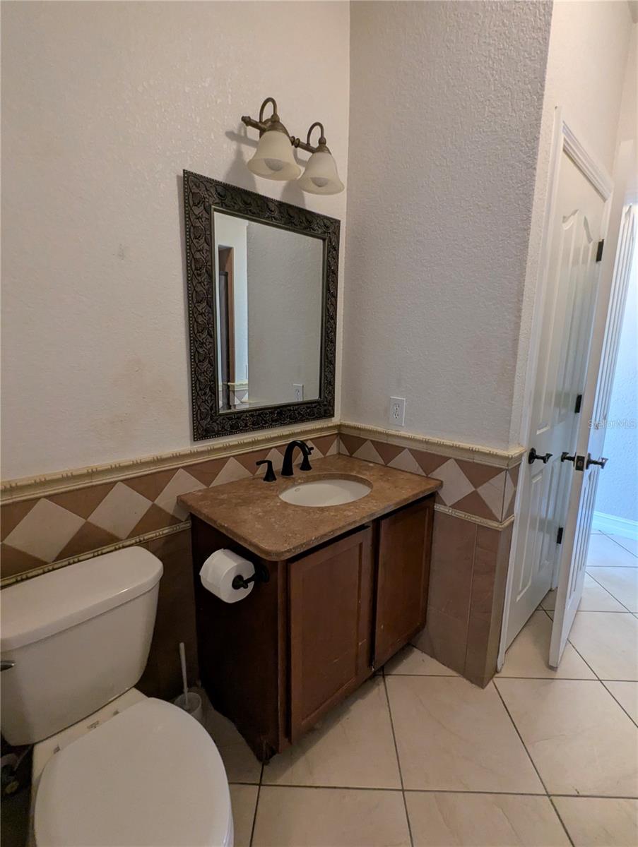 Image 38 of 64 For 8052 Oak Park Road