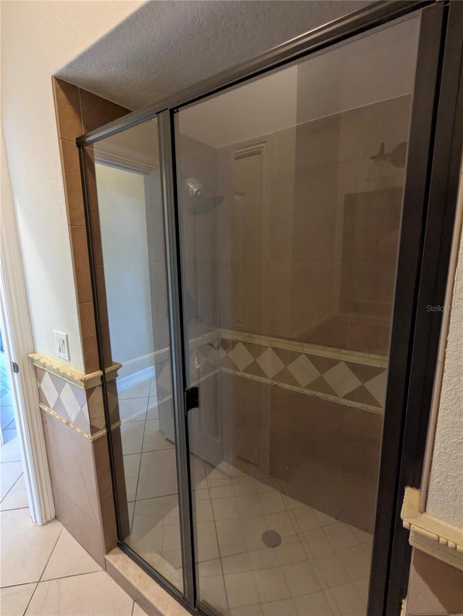 Image 39 of 64 For 8052 Oak Park Road