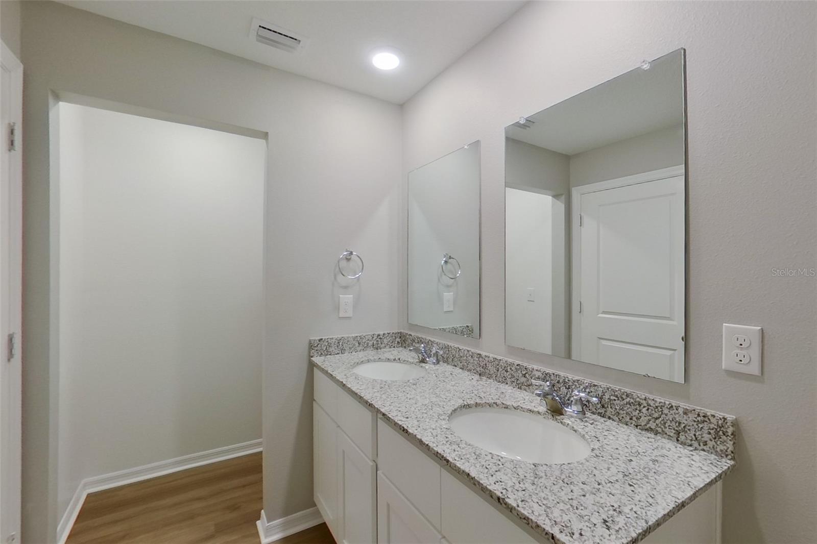 Image 14 of 18 For 9810 Santee Terrace