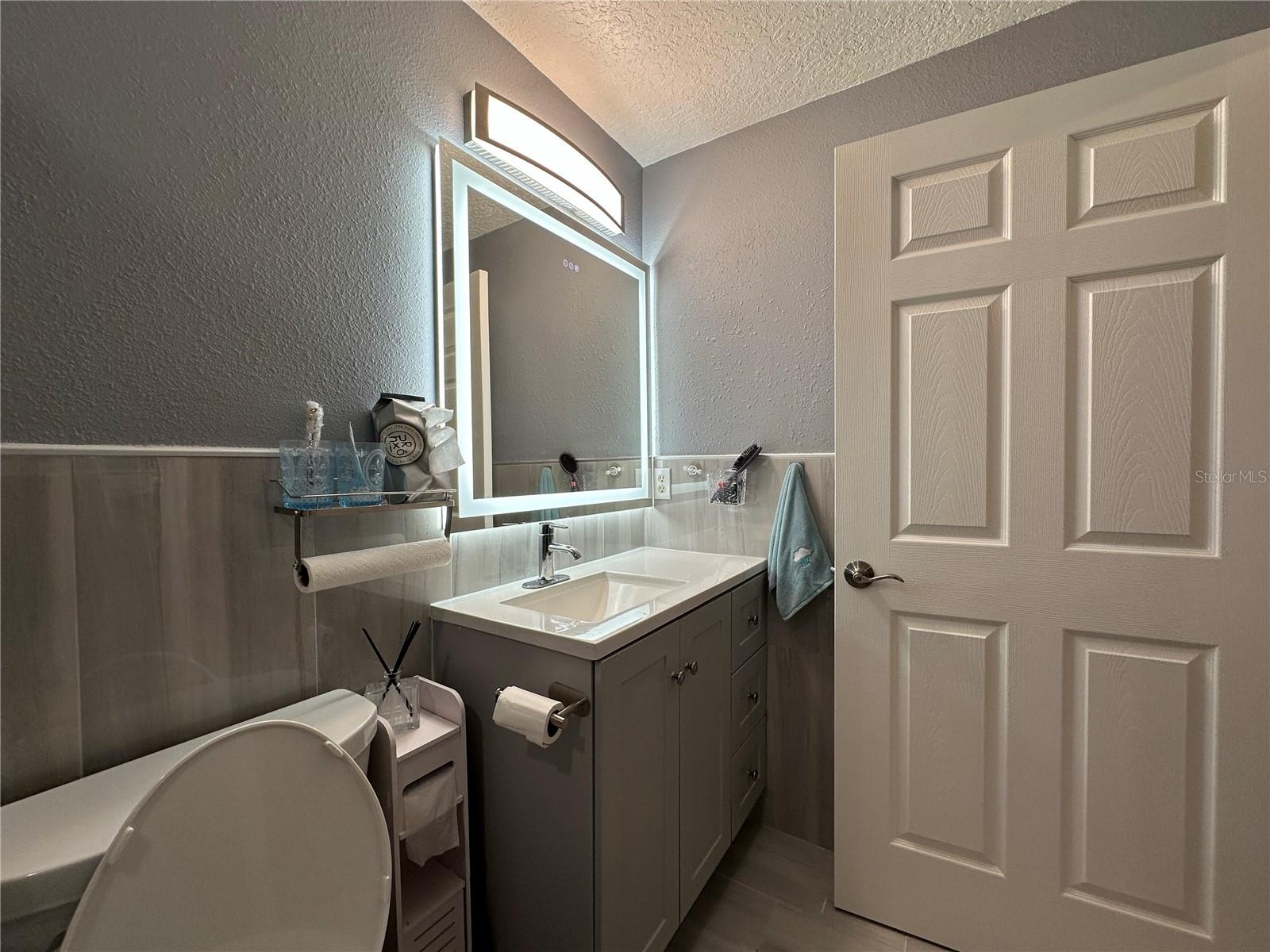 Image 19 of 21 For 5554 Metrowest Boulevard 4-312