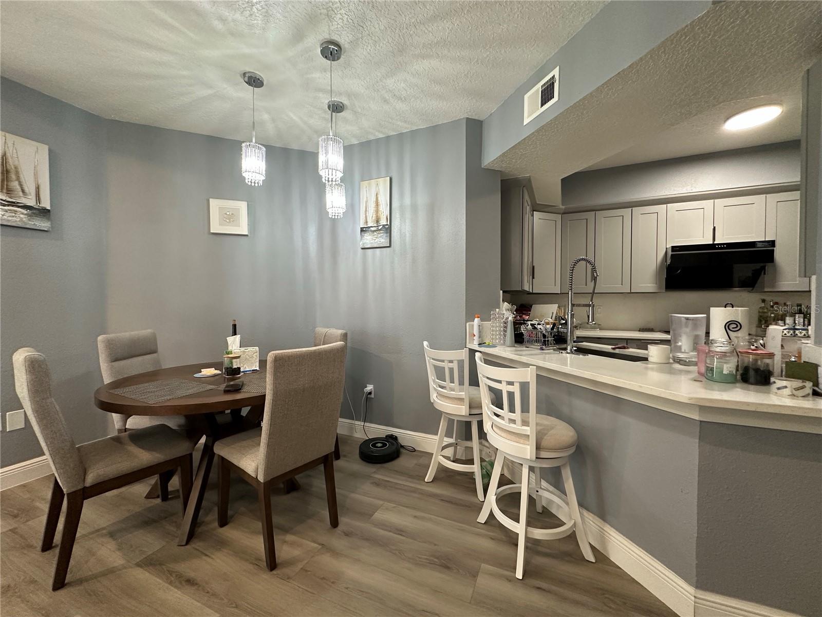 Image 5 of 21 For 5554 Metrowest Boulevard 4-312