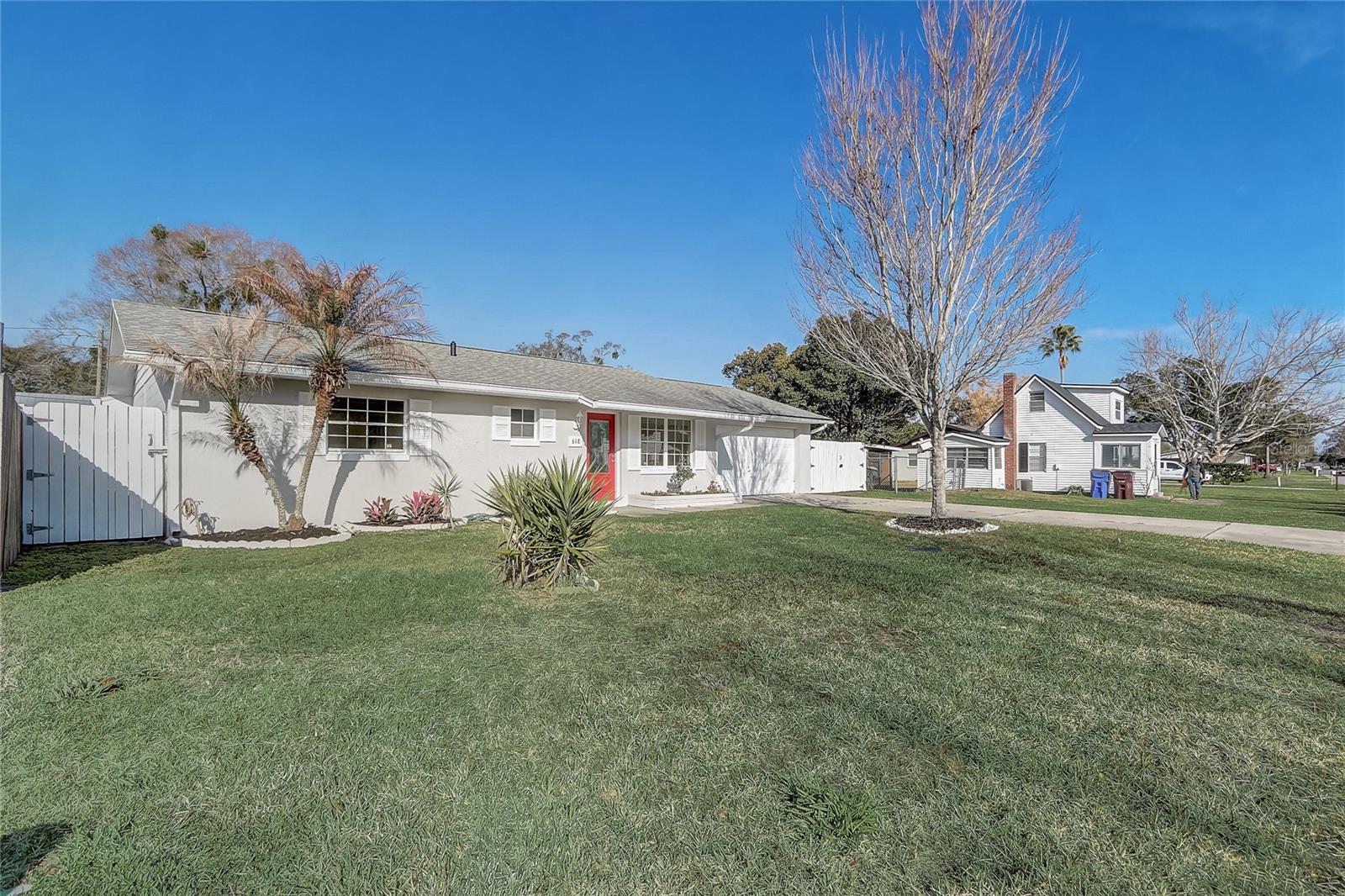 Image 3 of 52 For 618 Maryland Avenue