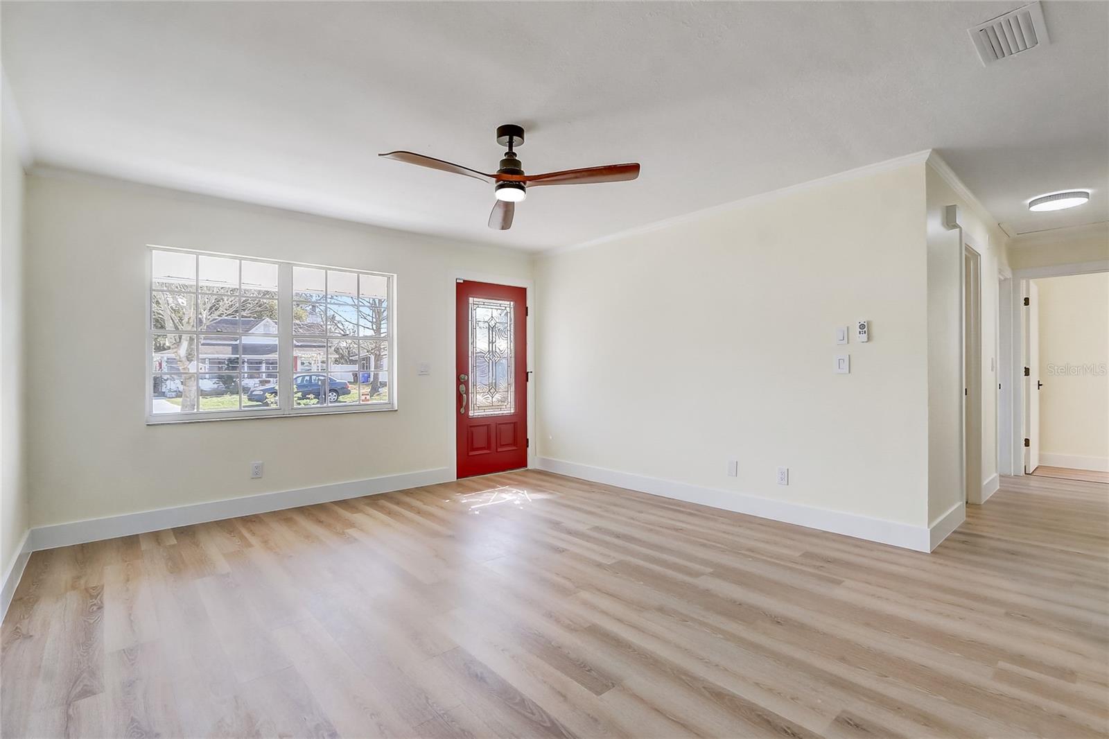 Image 5 of 52 For 618 Maryland Avenue