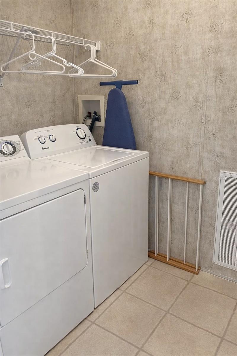 Image 4 of 10 For 316 Sue Avenue