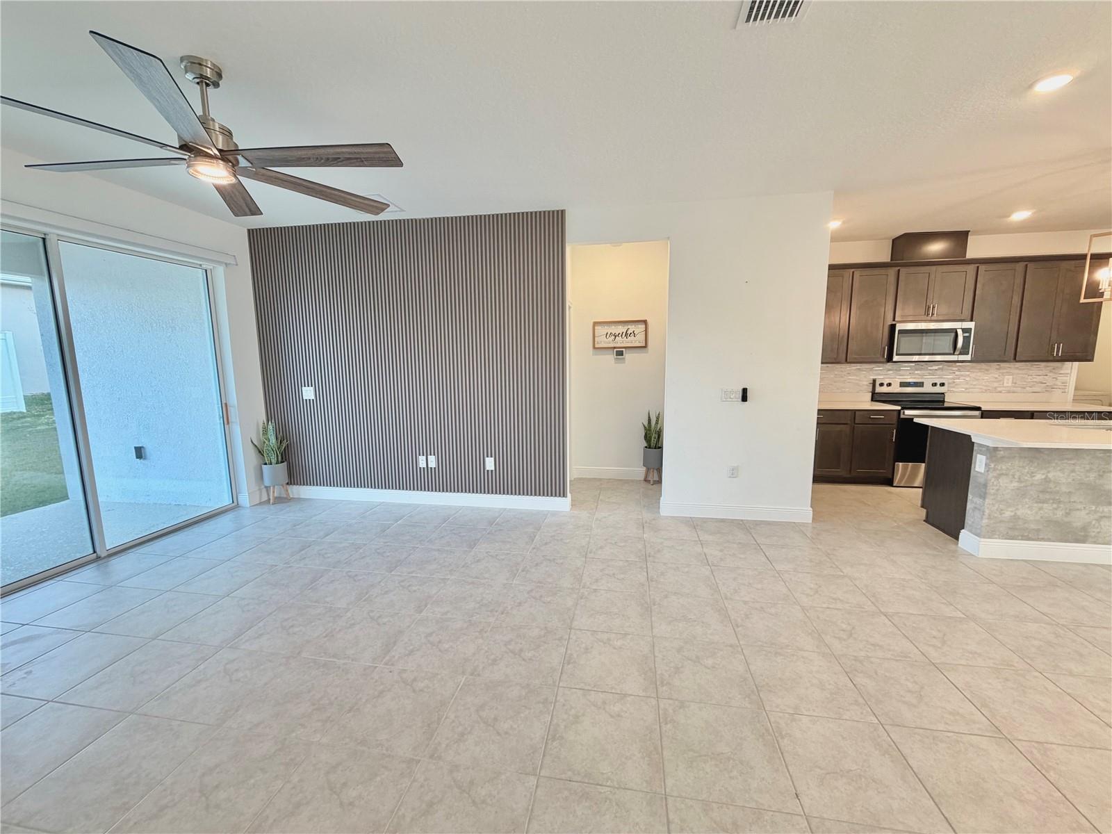 Image 20 of 81 For 2104 Axel Street