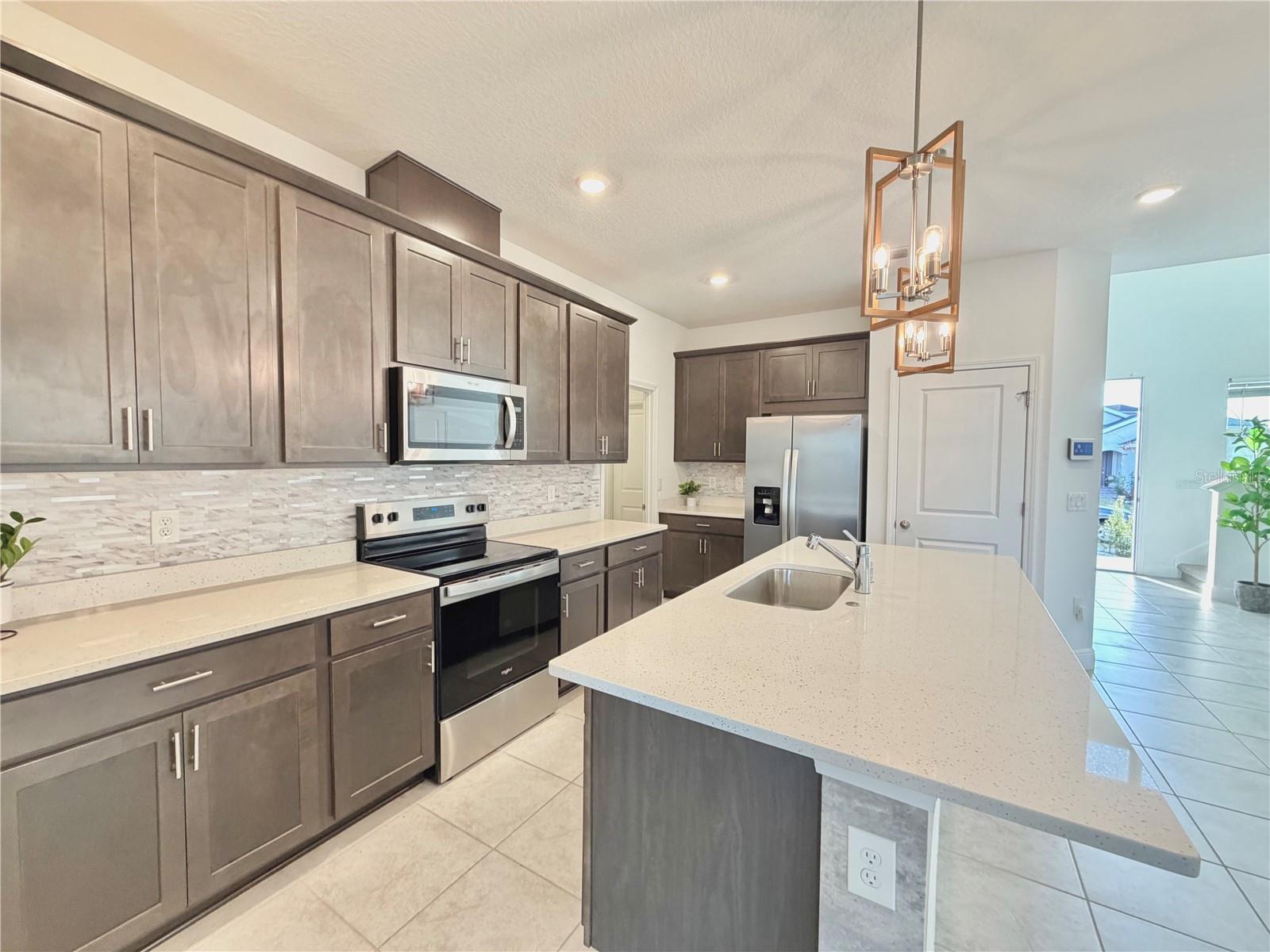 Image 24 of 81 For 2104 Axel Street