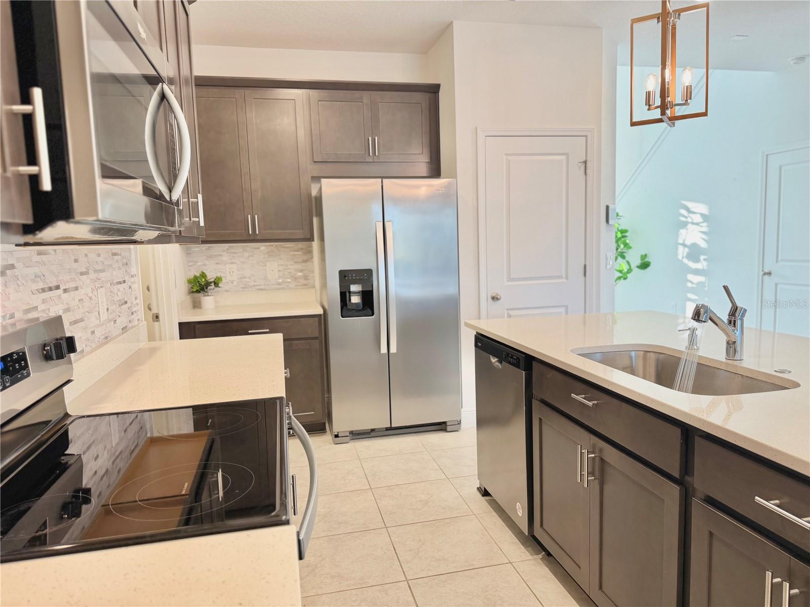 Image 28 of 81 For 2104 Axel Street