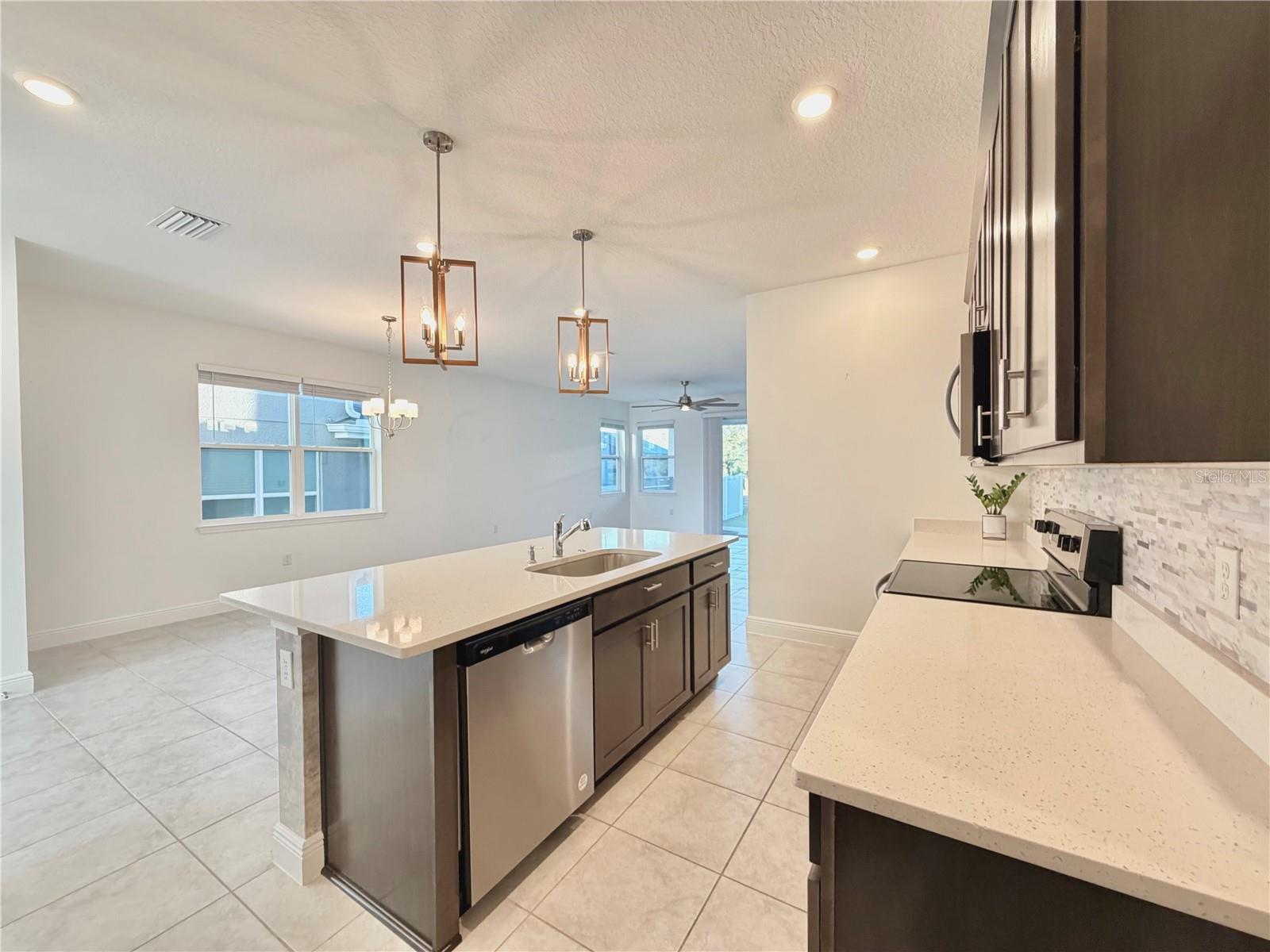 Image 30 of 81 For 2104 Axel Street