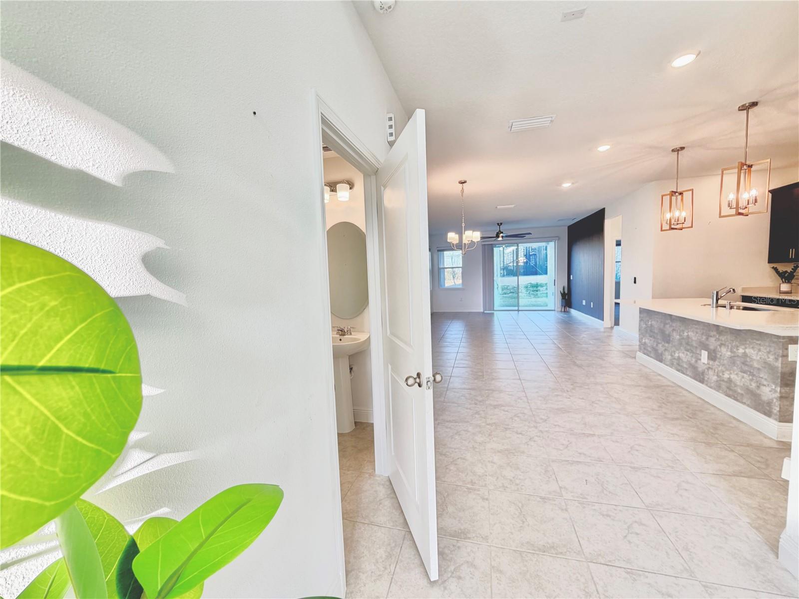 Image 37 of 81 For 2104 Axel Street