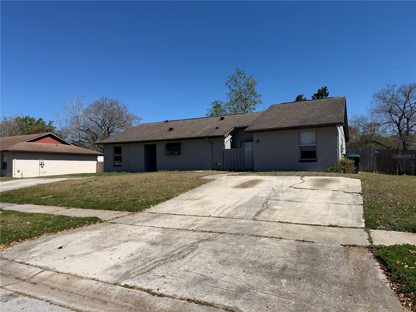 Image 2 of 22 For 1215 Ravida Circle