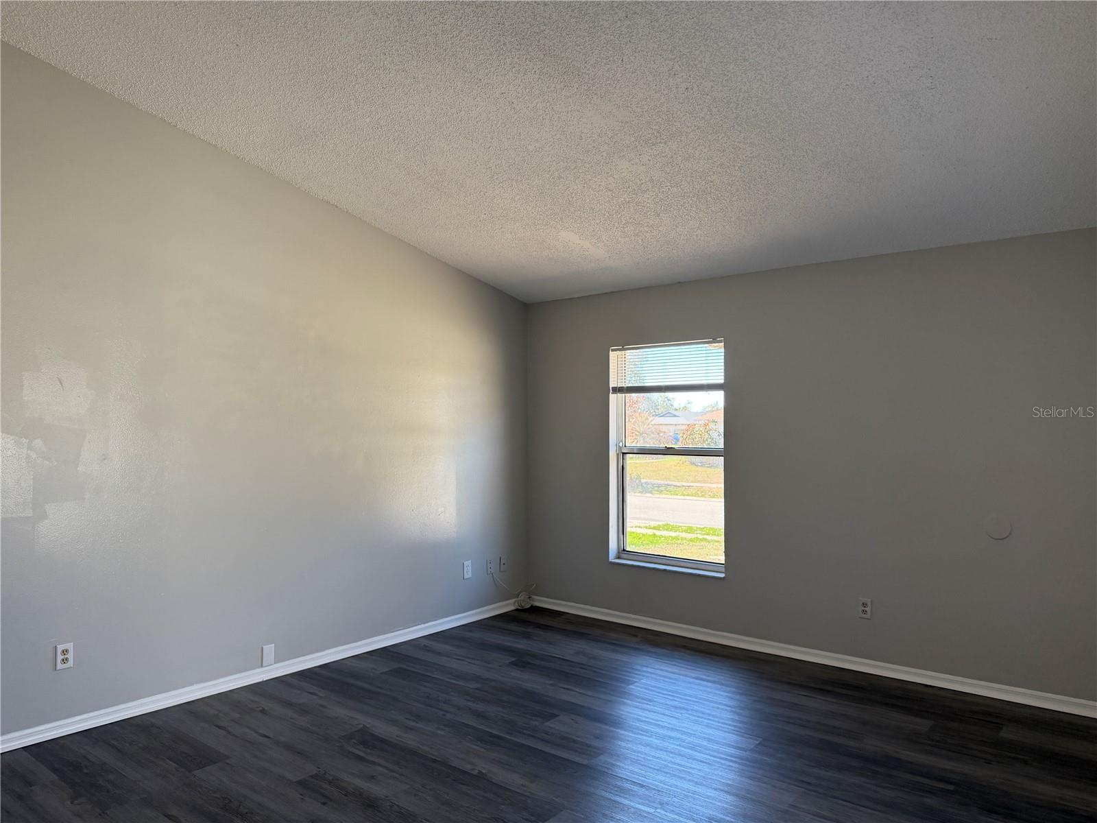 Image 4 of 22 For 1215 Ravida Circle