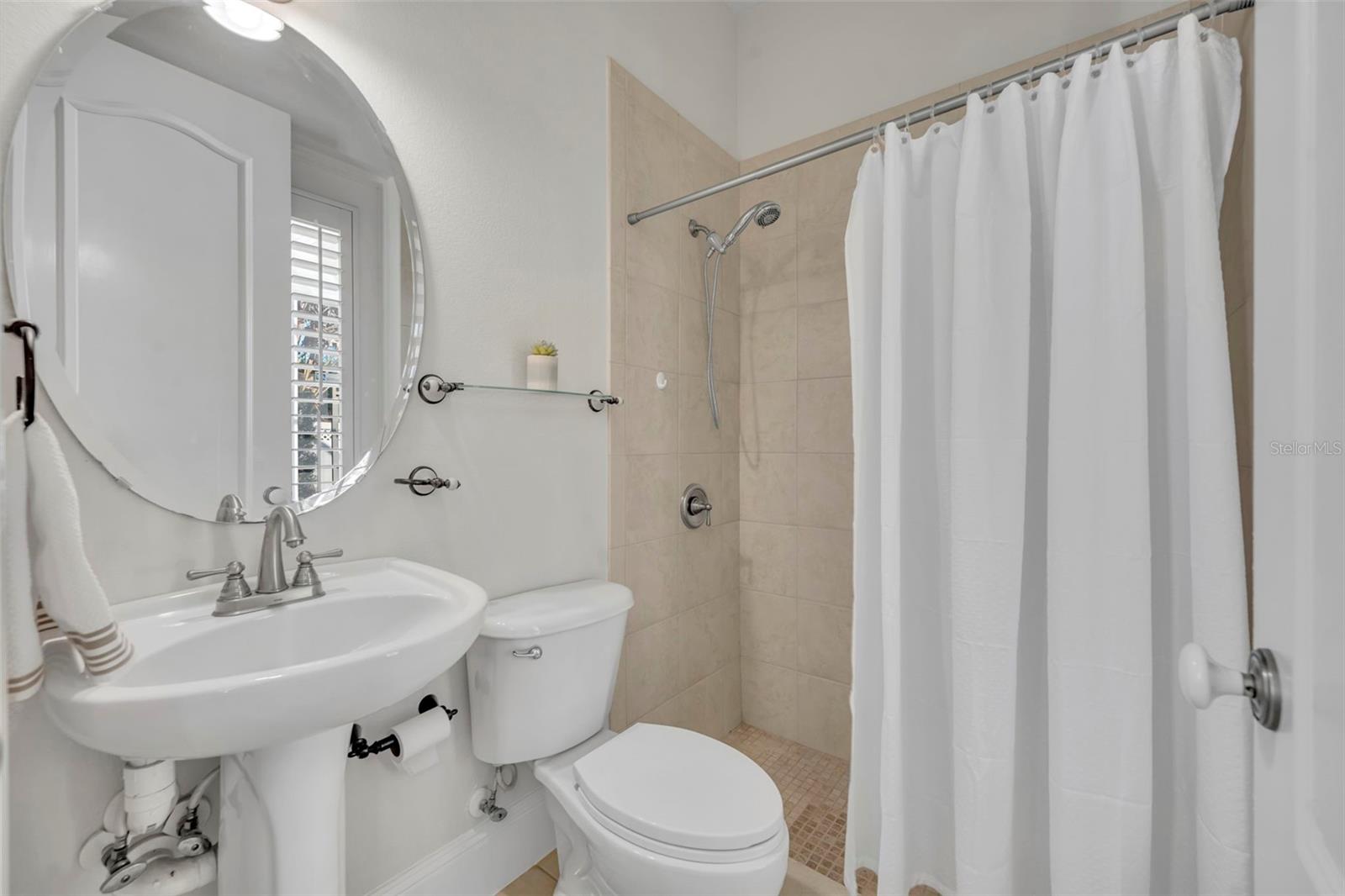 Image 16 of 46 For 456 Carolina Avenue