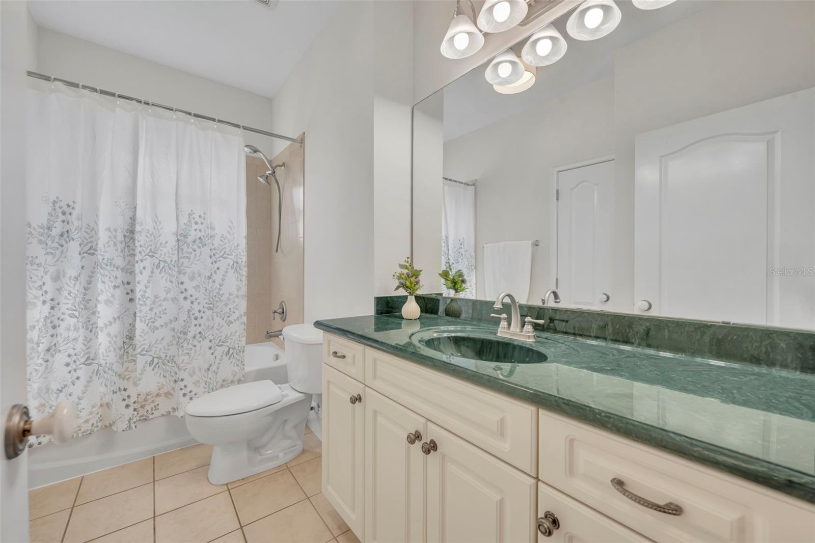 Image 24 of 46 For 456 Carolina Avenue