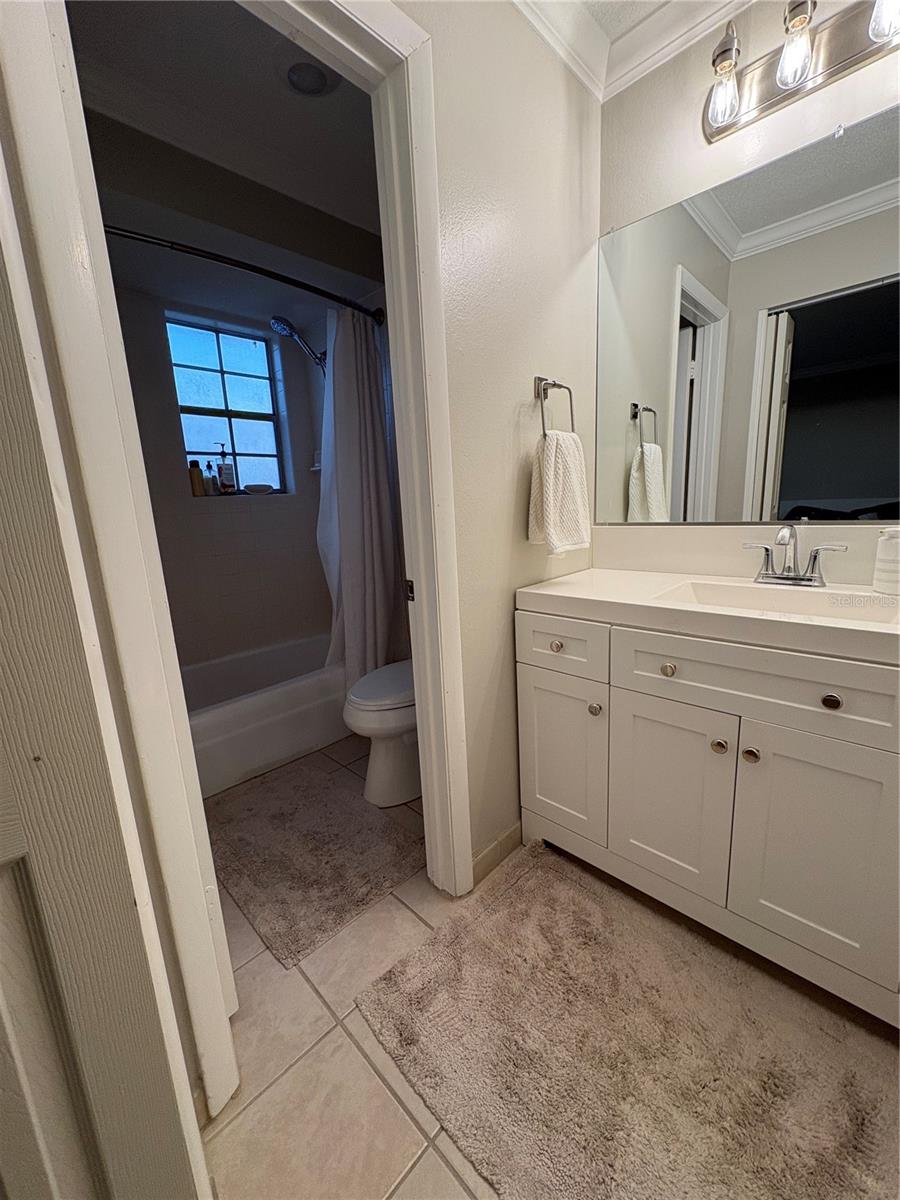 Image 13 of 22 For 1500 Gay Road 20d