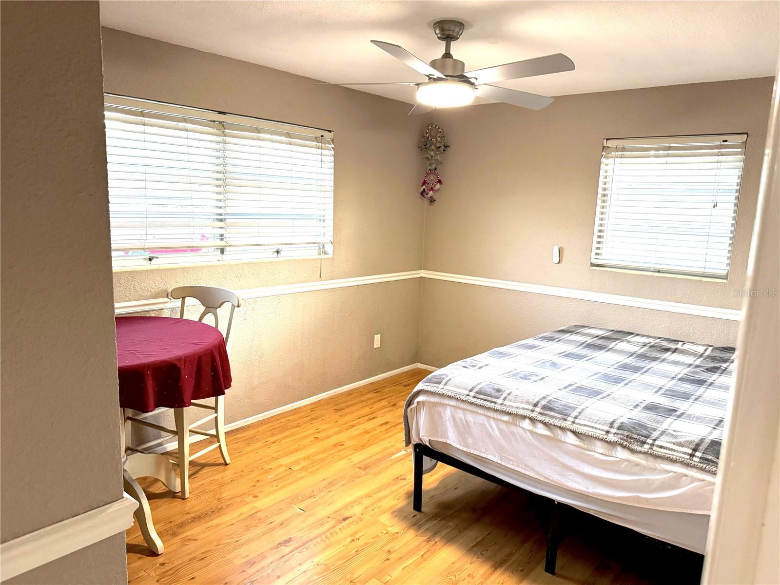 Image 10 of 26 For 504 Oxalis Avenue